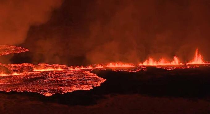 Kitört egy izlandi vulkán, menekíthetik az embereket - videó