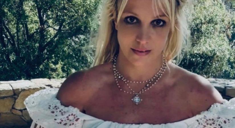 Britney Spears bejelentette, hogy összejött Ben Affleckkel