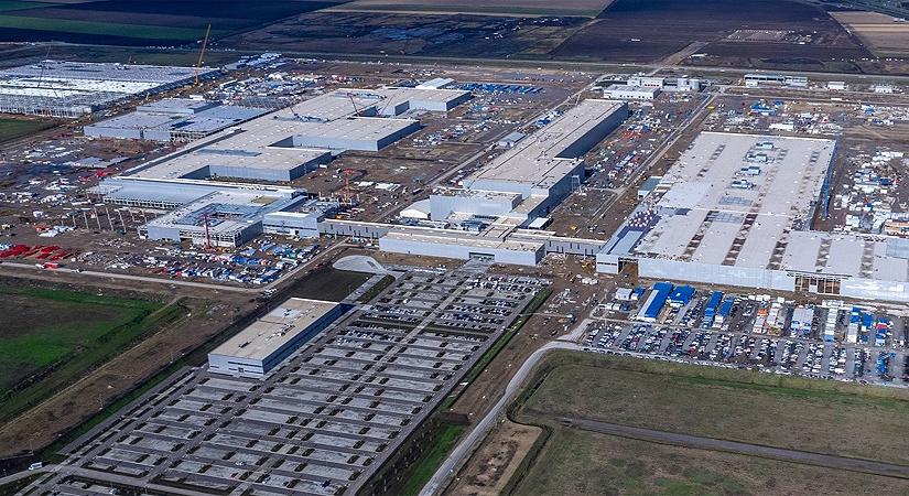 Friss drónfelvétel érkezett a debreceni BMW-gyár építéséről
