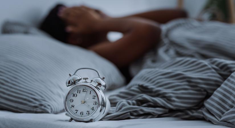 Az enyhe COVID-fertőzések álmatlanságot okozhatnak: állítja egy új tanulmány