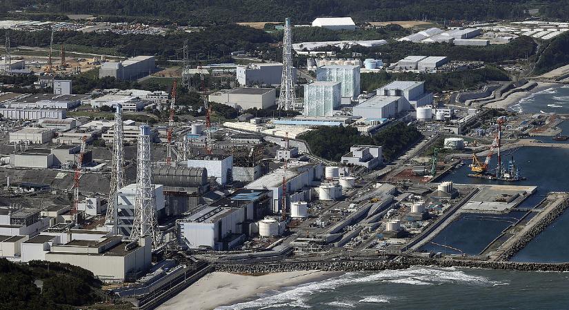 Hat tonna radioaktív víz szivárgott el a Fukusimai erőműnél