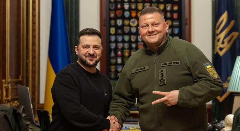 Leváltotta Zelenszkij az ukrán haderő főparancsnokát