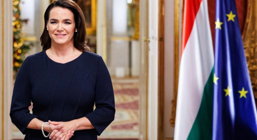 Novák Katalin Dohában nézte meg a magyar férfi vízilabda-válogatott kiütéses győzelmét