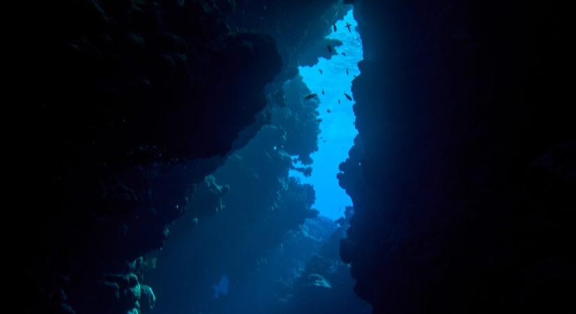 Hatalmas kanyont találtak a Földközi-tenger mélyén