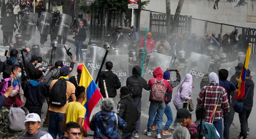 Kolumbia: megostromolták a legfelsőbb bíróság épületét az elnök hívei