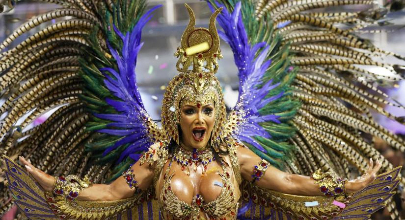 Elképesztő milyen dögös szettekben vonultak fel a Sao-Pauló-i karneválon - fotók