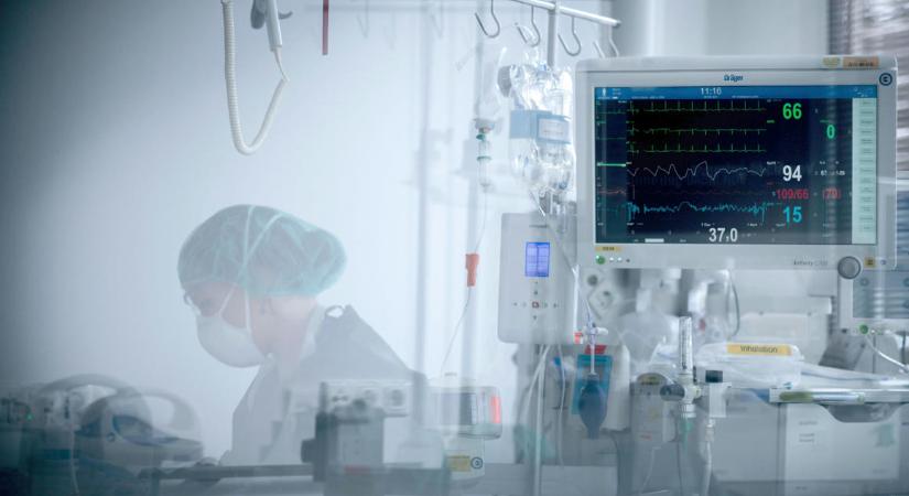 Több lélegeztetőgép is meghibásodott a zalaegerszegi kórházban: a kínai gyártó hamarabb ismerte el az esetet, mint a magyar hatóságok
