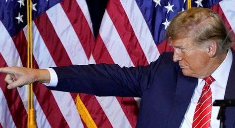 Trump kivonná az USA-t a NATO-ból, ha megnyeri a választásokat – figyelmeztet egy volt tanácsadója