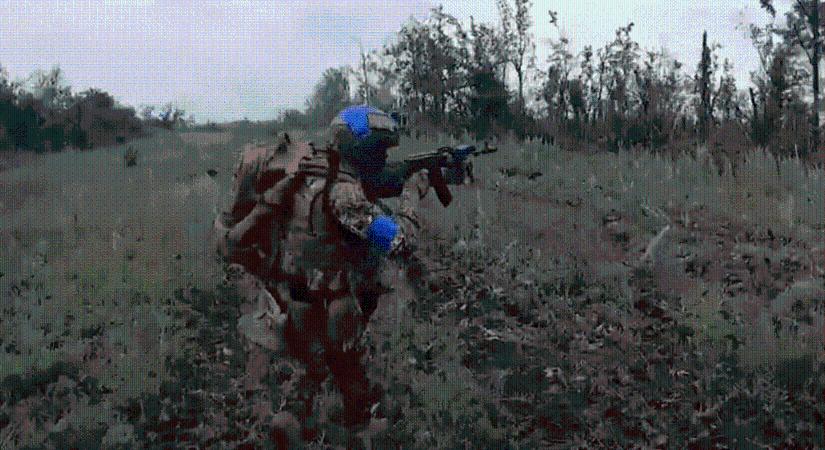 Minden ukrán katonára három orosz harcos jut