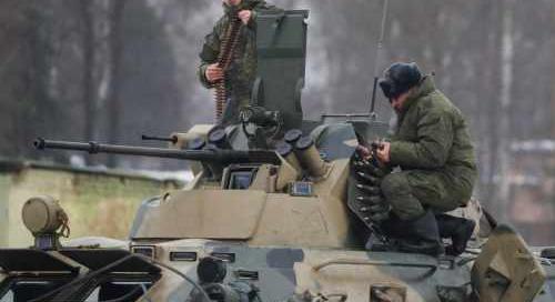 Háború: ezrével lőtték ki az orosz tankokat – kezdenek kifogyni az új harckocsikból