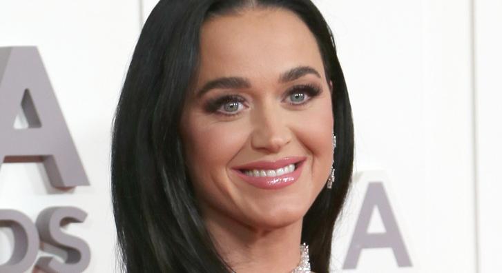Katy Perry 7 év után otthagyja az American Idolt, de egy másik bejelentést is tett