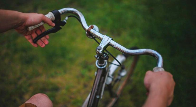 Bicikliutat újítanak fel Kabán