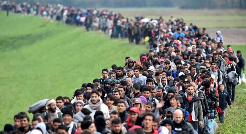 Hidvéghi Balázs: Nem fogjuk hagyni, hogy az országból bevándorlóország legyen