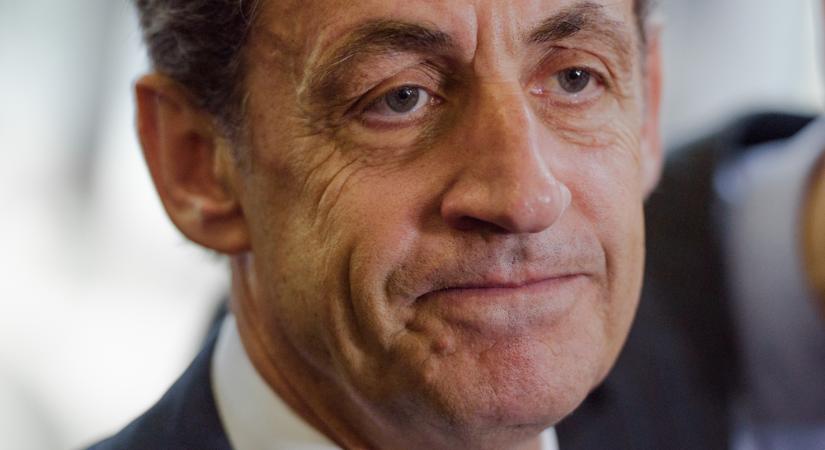 Letöltendő szabadságvesztésre ítélték Nicolas Sarkozyt