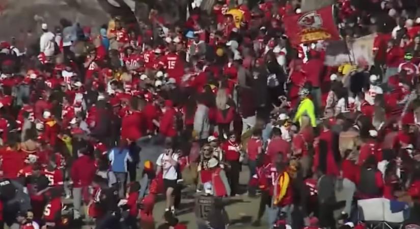 Egy ember meghalt és több mint húszan megsebesültek egy lövöldözésben a Kansas City Chiefs Super Bowl-győzelmét követő parádén