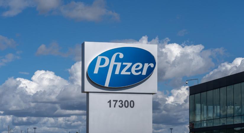 Súlyos vádpontok miatt felelhet a Pfizer: tízmilliárdokat fizet bánópénzként a COVID-vakcina gyártója