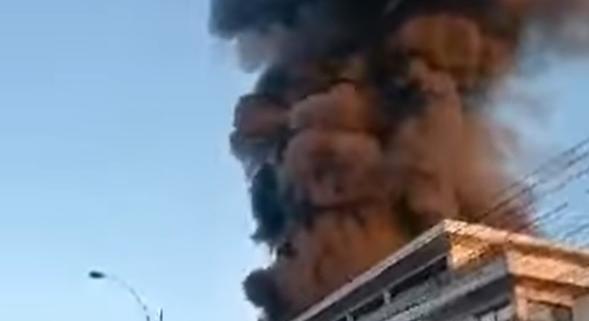 Hatalmas tűz tombol Kolozsváron: riasztást adtak ki a környéken – videón a lángok
