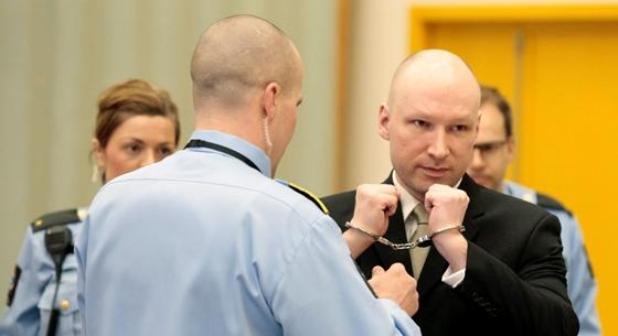 Elvesztette a pert Anders Breivik, magánzárkában marad a norvég tömeggyilkos