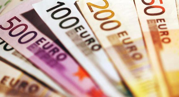 Dilemma a pénzváltóknál: tényleg ennyibe kerül egy euró?