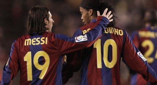 Ronaldinho megnevezte minden idők három legjobb játékosát, Messi nincs köztük