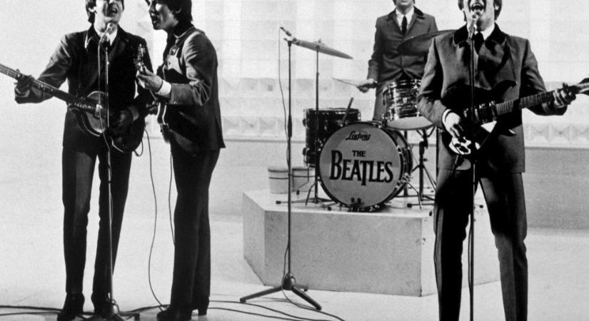 Paul McCartney visszakapta fél évszázada ellopott basszusgitárját