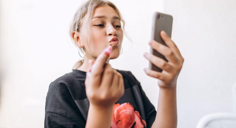 A TikTok új beauty influencerei tízéves gyerekek – De valóban olyan aranyosak?