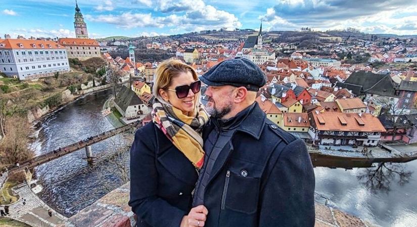Csehországban ünnepli házasságát M. Dobos Marianne