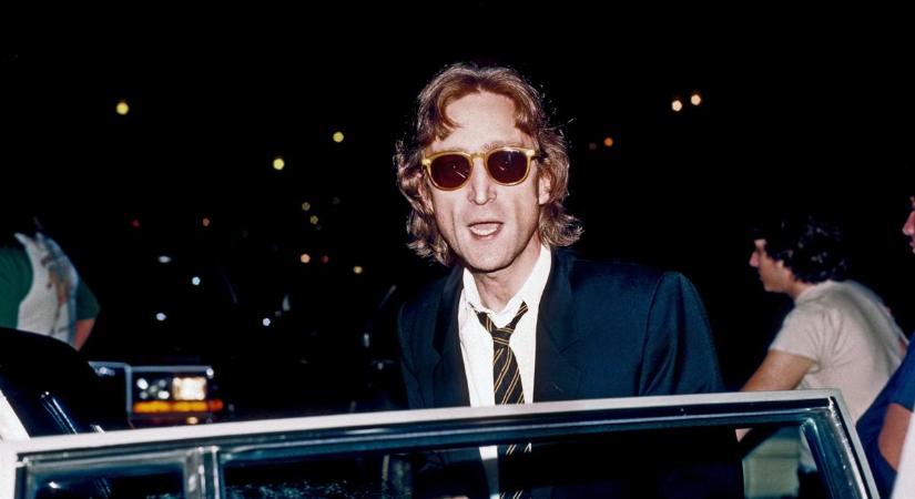 Elképesztő fotók John Lennon csodaMercijéről!