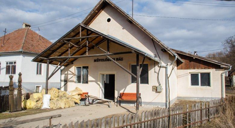 A kultúrházak rendbetételére koncentrálnak Bögöz községben