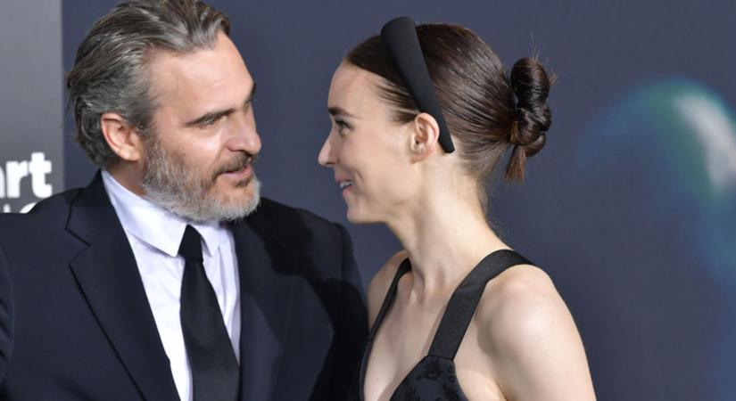Gólyahír: Rooney Mara és Joaquin Phoenix második gyereküket várják