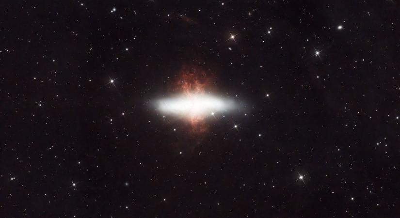Mi látható Bocskaikerttől 12 millió fényévre? Egy csodálatos galaxis