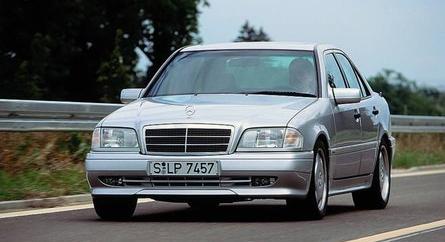 Egy újabb legendás Mercedes, amit csak szeretni lehet