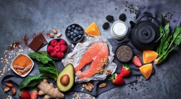 Semmelweis Egyetem: speciális étrenddel enyhíthetők a klimax tünetei