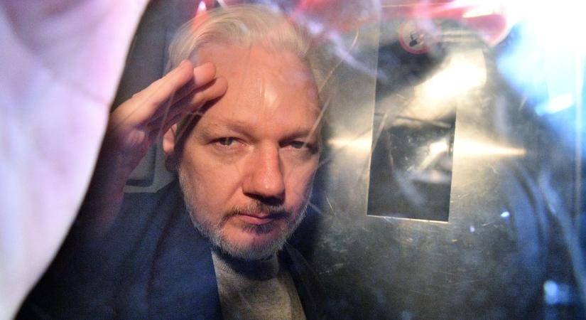 Julian Assange, az angol bíróság az amerikai kiadatás elleni utolsó esélyt vizsgálja