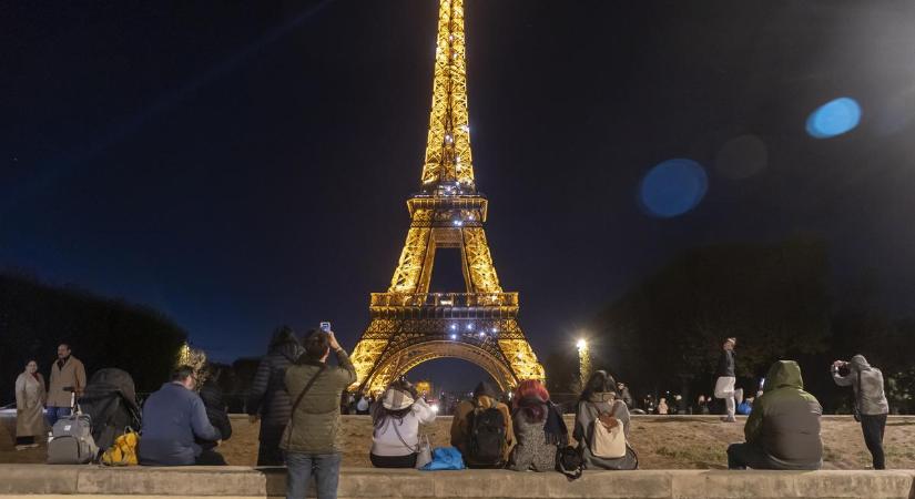 Turisták tömegei maradtak hoppon: váratlanul bezárt az Eiffel-torony: íme, a részletek!