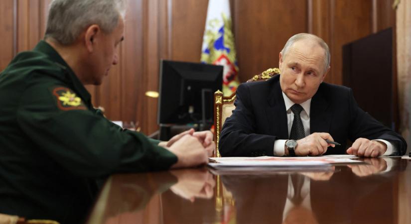Putyin meglepődött, és állítja, hogy nem terveznek atomfegyvereket küldeni az űrbe