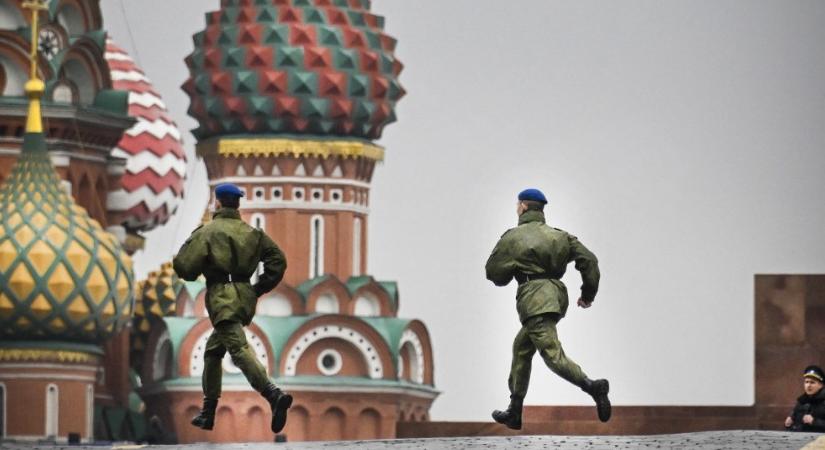 Kiváló hírek reggelre: Moszkva szerint Moszkva nem küld atomfegyvert az űrbe