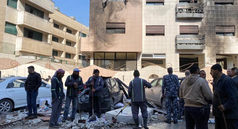 Légicsapások érték Damaszkuszt, két ember meghalt