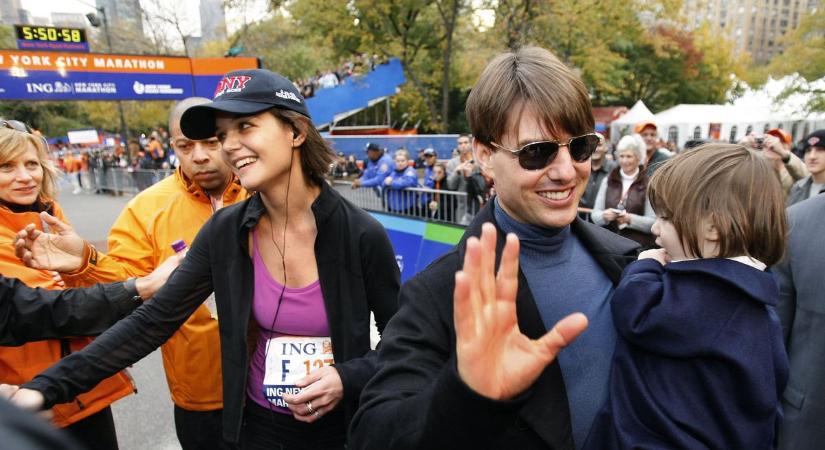 Így néz ki ma, 17 évesen Tom Cruise és Katie Holmes lánya - fotók
