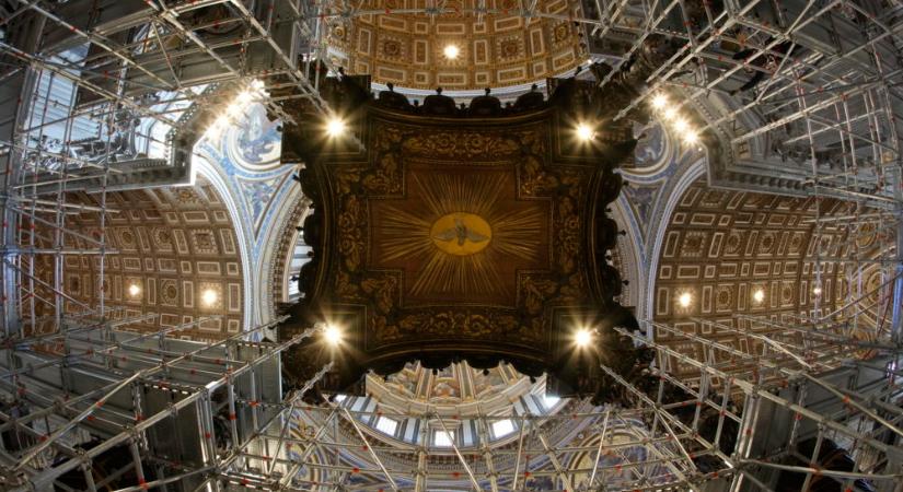 Felújítás a vatikáni Szent Péter-bazilikában