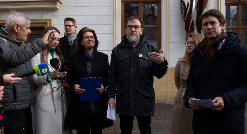 Tavaly 48 alkalommal történt újságíró elleni atrocitás Szlovákiában