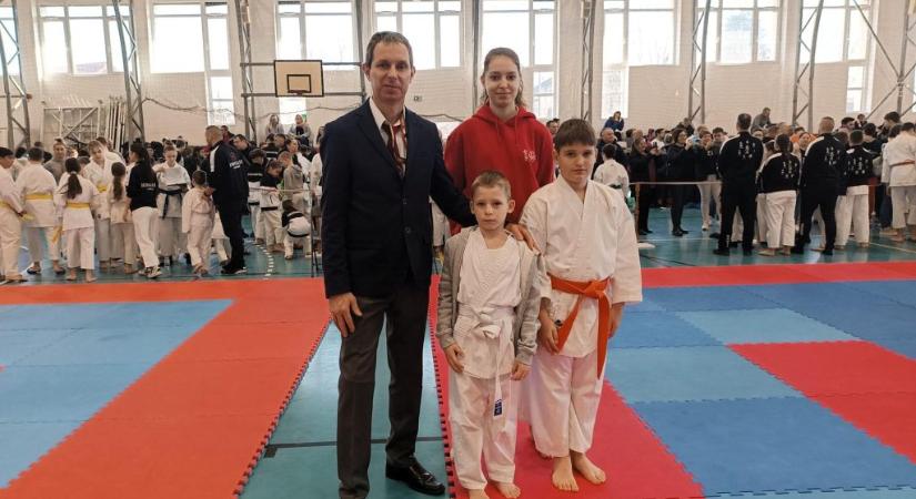 Karate – Érmes helyezések az év első versenyén