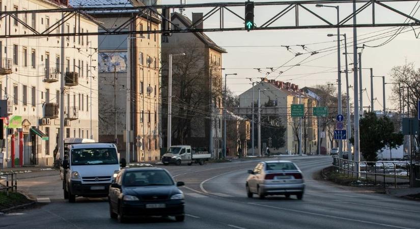 Debrecen támogatja a 4-es főút fejlesztését