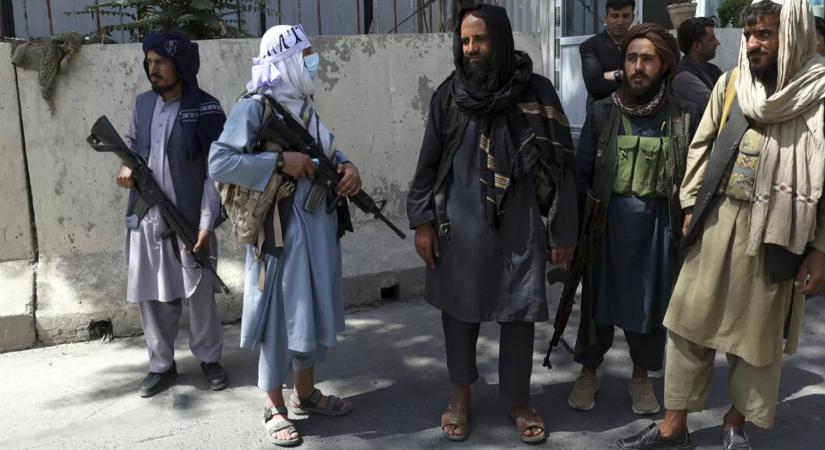 Kettős nyilvános kivégzést hajtottak végre a tálibok Afganisztánban