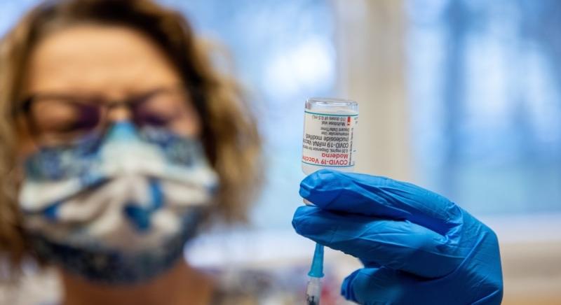 Indokolatlan vakcinabeszerzés – tízmilliós bírságot kapott a Müller Cecília vezette hatóság