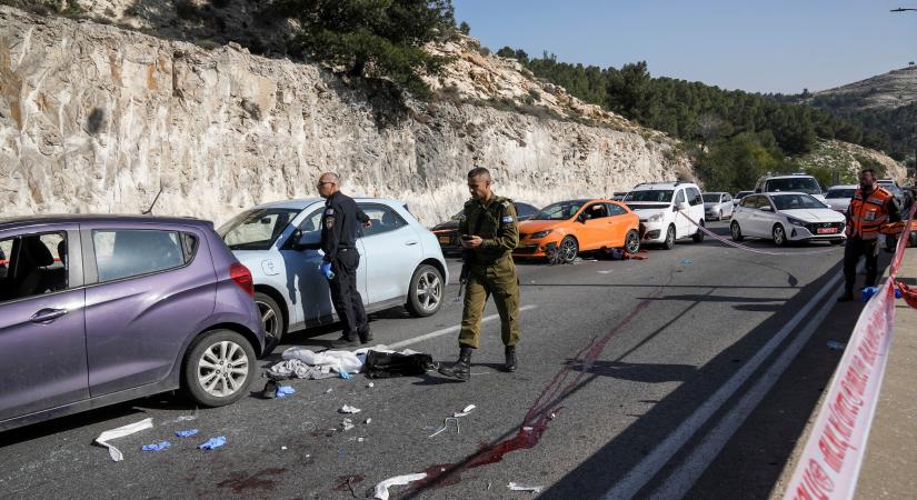 Merénylet Jeruzsálem közelében, autósok lőttek agyon két elkövetőt