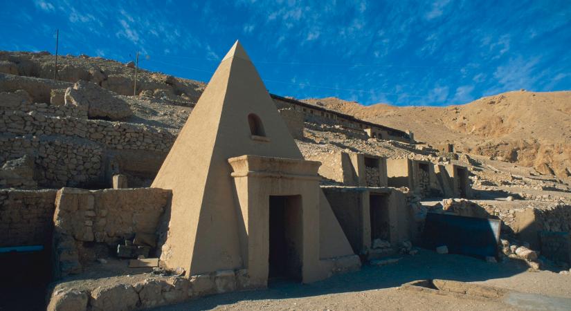 Óriási és titokzatos dolgot találtak az egyiptomi piramisnál a föld alatt, átírhatja a történelmet