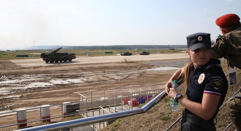 Oroszország fokozza a katonai aktivitást Ukrajna határán