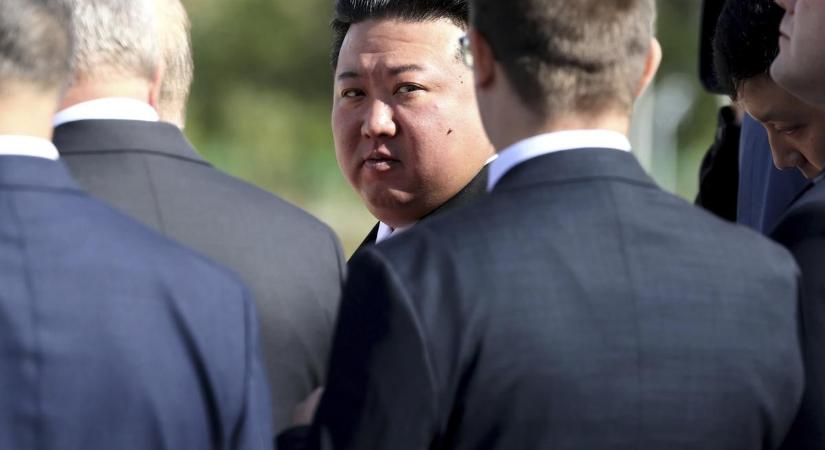 Döbbenetes okok miatt rejtegeti a fiát a nyilvánosság elől Kim Dzsongun