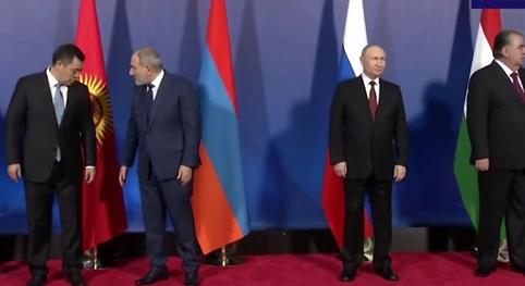 Örményország szólt, hogy kilépne az Oroszország vezetette katonai szövetségből – Putyin szóvivője reméli, hogy ez csak félreértés